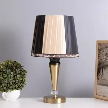 Лампа настольная