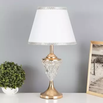 Лампа настольная