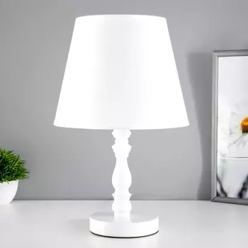 Лампа настольная