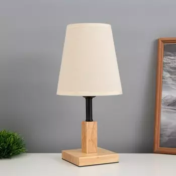 Лампа настольная