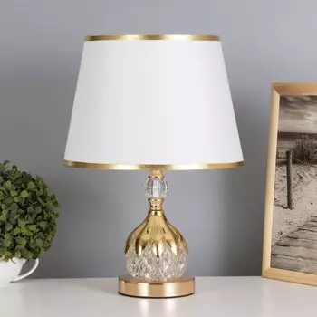 Лампа настольная