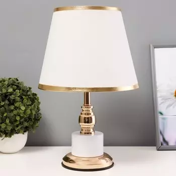 Лампа настольная