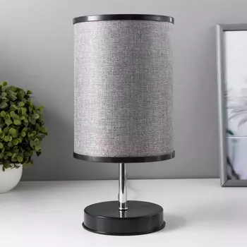 Лампа настольная