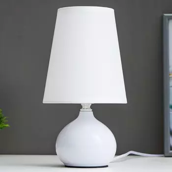 Лампа настольная 99035/1 1х40вт е27 белый 15х15х29 см risalux