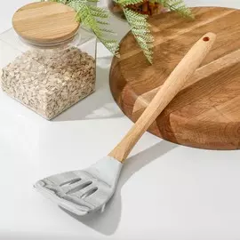 Лопатка с прорезями доляна