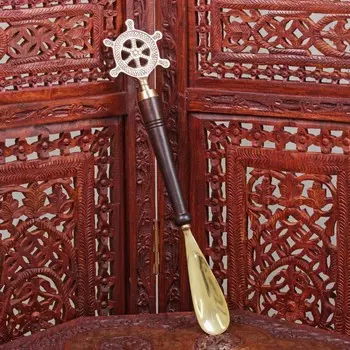 Ложка для обуви