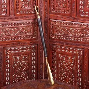 Ложка для обуви