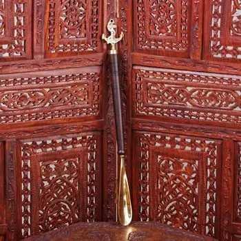 Ложка для обуви