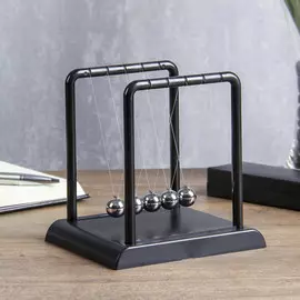 Маятник настольный антистресс