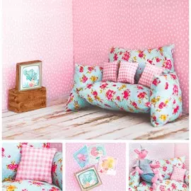 Мебель для кукол–малюток