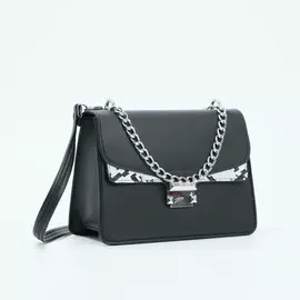 Сумка-мессенджер на клапане, цепочка, длинный ремень, цвет чёрный