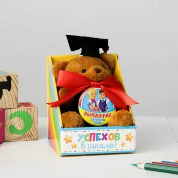 Мягкая игрушка и орден на выпускной