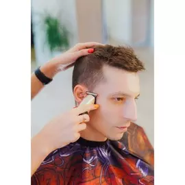 Мужской набор с машинкой для стрижки