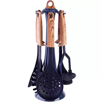 Набо кухонных принадлежностей на