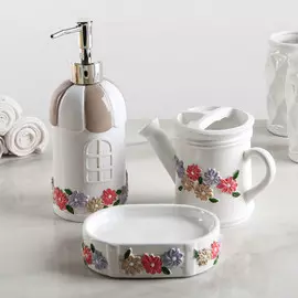 Набор аксессуаров для ванной комнаты