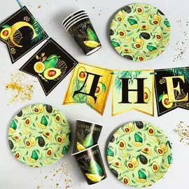 Посуда одноразовая бумажная для праздника