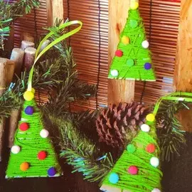 Набор для создания подвесной ёлочной игрушки из пряжи
