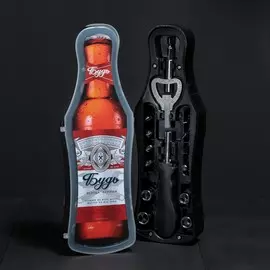 Набор инструментов в бутылке