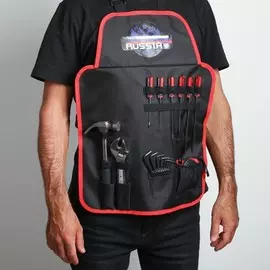 Набор инструментов в фартуке