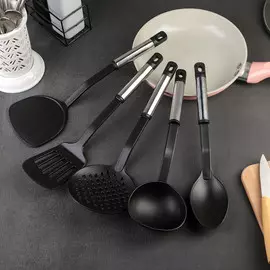 Набор кухонных принадлежностей
