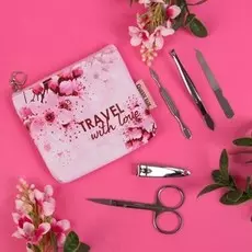 Набор маникюрный в косметичке