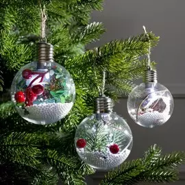 Набор елочных шаров