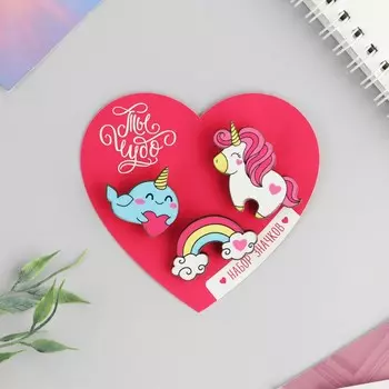 Набор парных значков