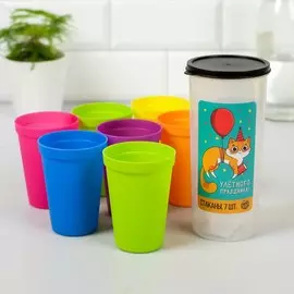 Набор пластиковых стаканчиков