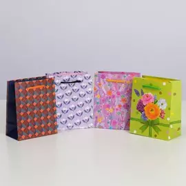 Набор подарочных пакетов