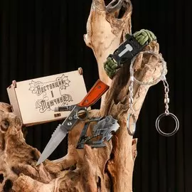 Набор подарочный 4в1 (браслет, карта выживания, нож складной, пила-струна) лучший мужчина