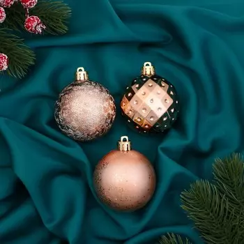 Ёлочные игрушки