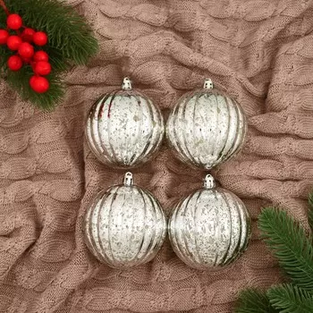 Ёлочные игрушки