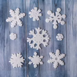 Наклейка на стекло