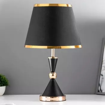 Настольная лампа