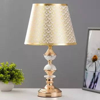 Настольная лампа