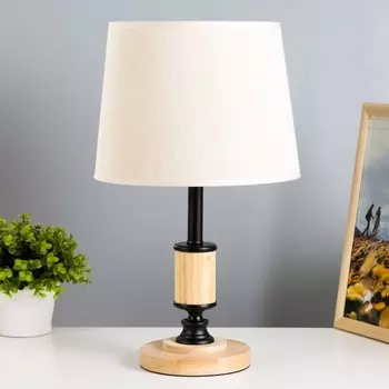 Настольная лампа