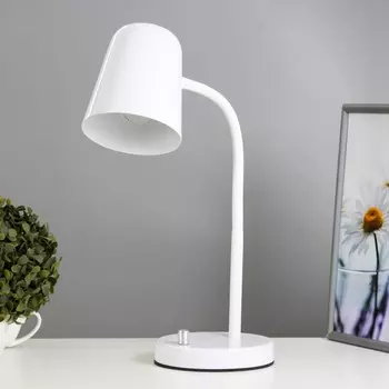 Настольная лампа