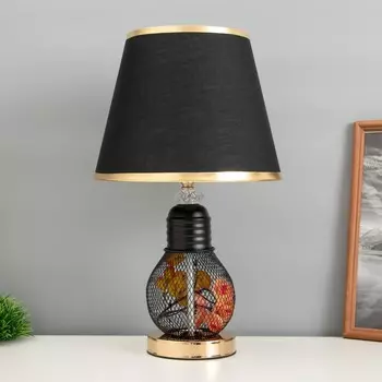 Настольная лампа