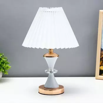 Настольная лампа