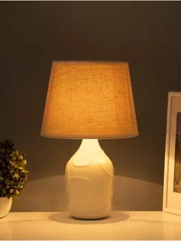 Настольная лампа