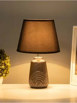 Настольная лампа