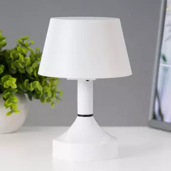 Настольная лампа с пду