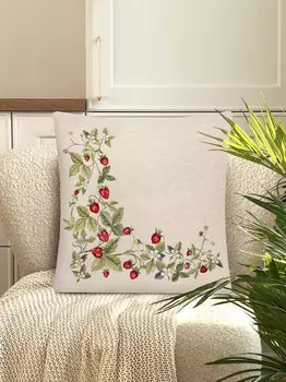 Наволочка "Земляника", 45х45 см