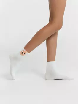 Носки детские молочные с рисунком в виде зайца