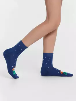 Носки детские новогодние синие с рисунком в виде медведя