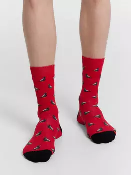 Носки мужские красные с узором в виде голубей