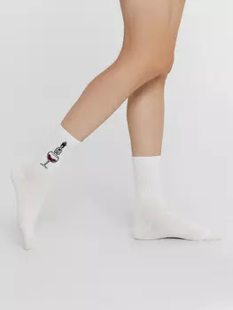 Носки женские белые с рисунком в виде девушки