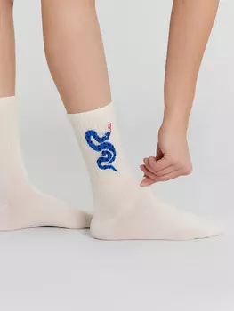 Носки женские белые с узором в виде змеи