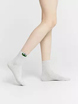 Носки женские серые с рисунком в виде лягушки
