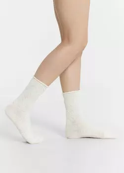 Носки женские в молочно-белом цвете